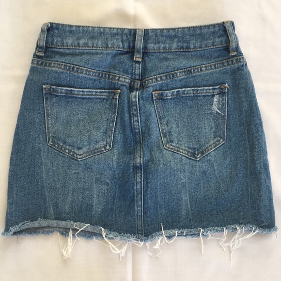 3 Denim Mini Skirts - Picture 7 of 8